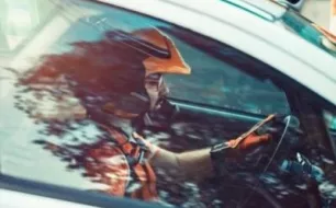 Importance des micros pour casques et des centrales de communication pour rallye