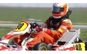 Comment choisir ses protections de karting : protège côtes et minerve