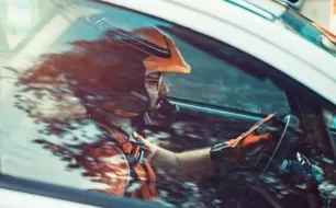 Choisir ses gants pour les courses automobiles de rallye et karting