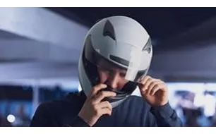 Comment choisir son casque de sport automobile en Belgique ?
