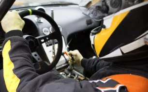 Se préparer pour un rallye : les essentiels en matière d’équipements