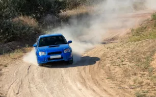 Choisissez du matériel de qualité pour une bonne communication lors d’une course automobile