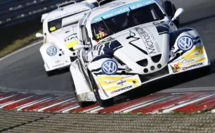 Suivez un stage de pilotage en VW Fun Cup