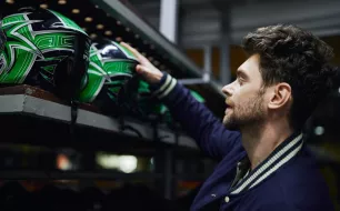 Quelle homologation choisir pour votre casque de karting ? Quelle homologation choisir pour votre casque de karting ?